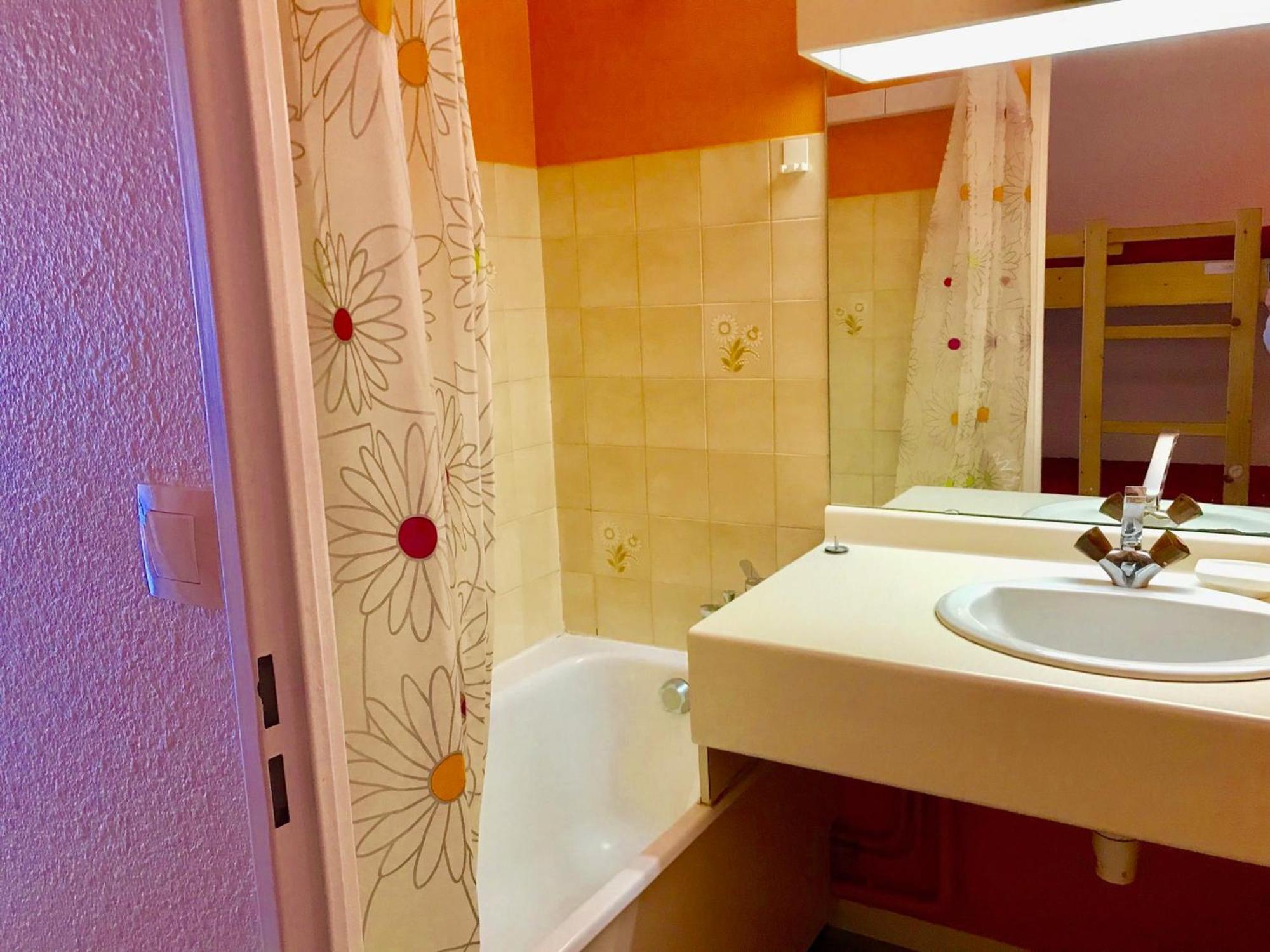Studio Cabine Avec Balcon Proche Centre Et Pistes, Parking Et Navette Gratuite - Fr-1-515-98 Villard-de-Lans Luaran gambar